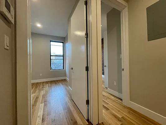 Rented by Pear NYC LLC | media 41