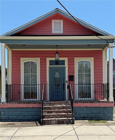 1st image of 1907 Dumaine St