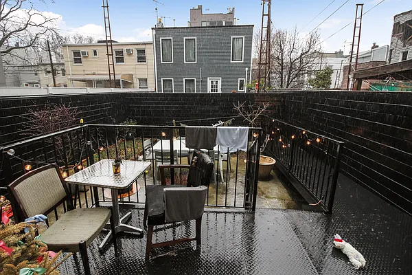 Rented by True Real Estate Group | media 6