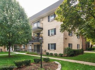 1037 N Harlem Ave APT 2SA, Oak Park, IL 60302