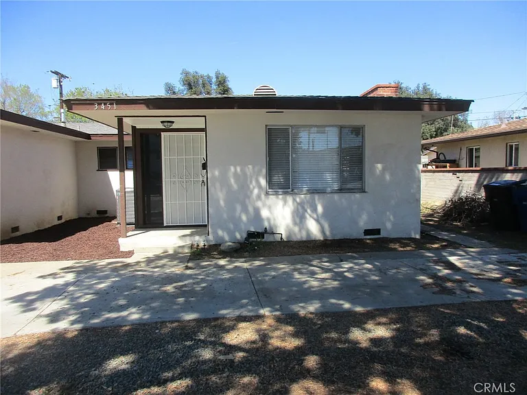 3451 Central Ave — Photo 3