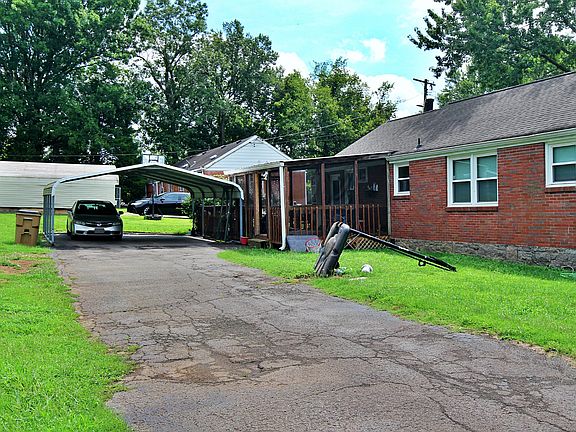 3rd image of 432 Charles Dr