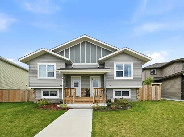 74 N Ranchers Close, Lacombe, AB T4L 0H9