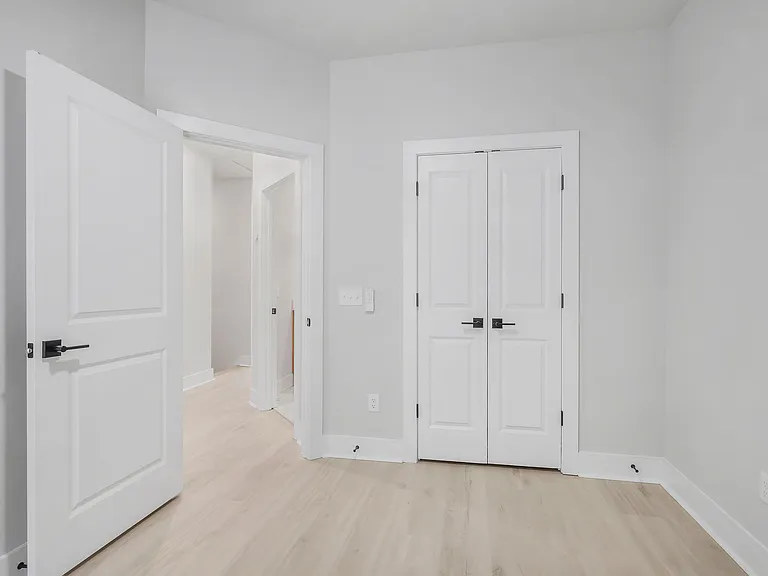 348 S Walnut Ave — Photo 28