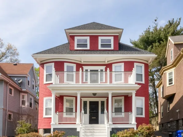 21 Mellen St, Dorchester, MA 02124