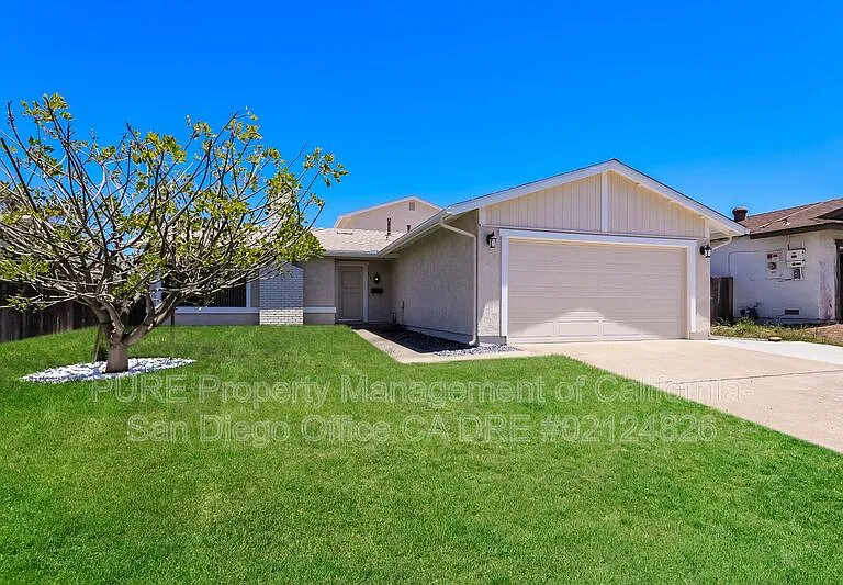 6386 Amberly St — Photo 2