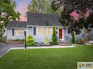 44 W Francis St, Iselin, NJ