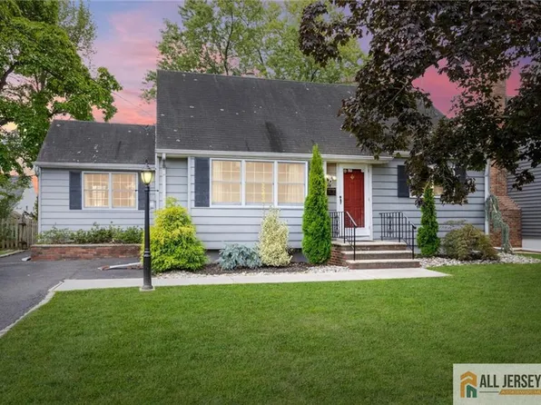 44 W Francis St, Iselin, NJ 08830