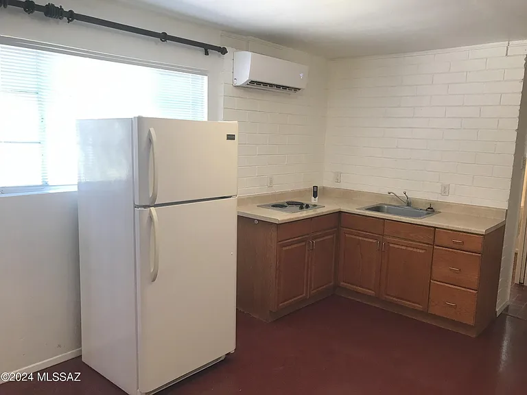 720 N Irving Cir #1 — Photo 5