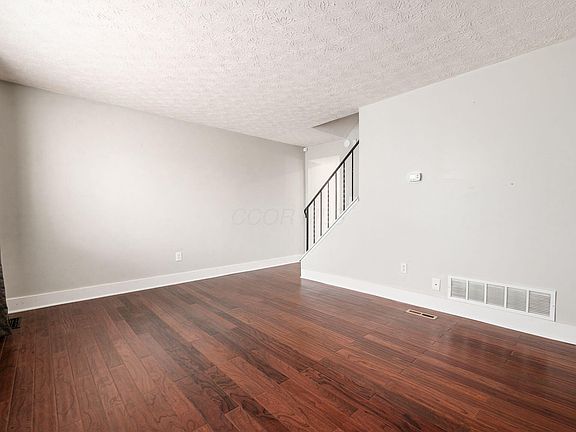 5th image of 4907 Berryhill Ct