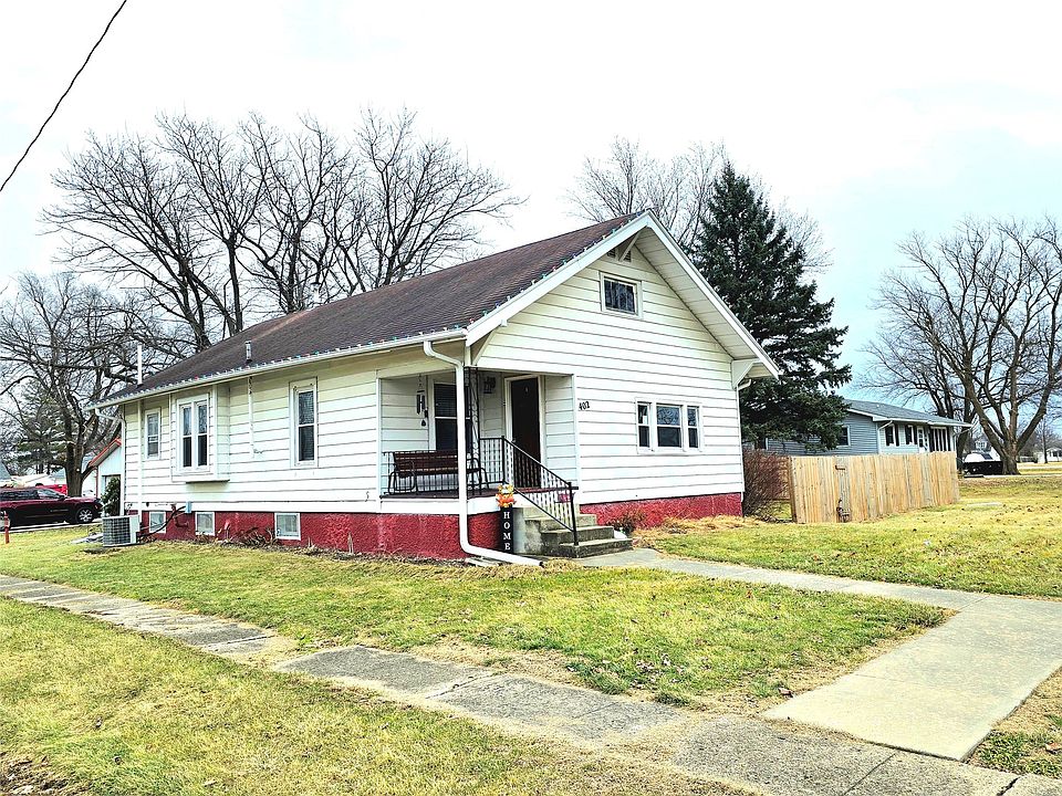 1st image of 402 SW 2nd St