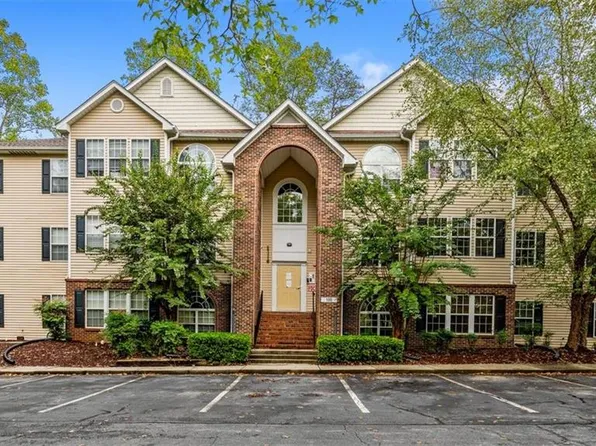 131 Ivy Glen Ct, Winston Salem, NC 27127