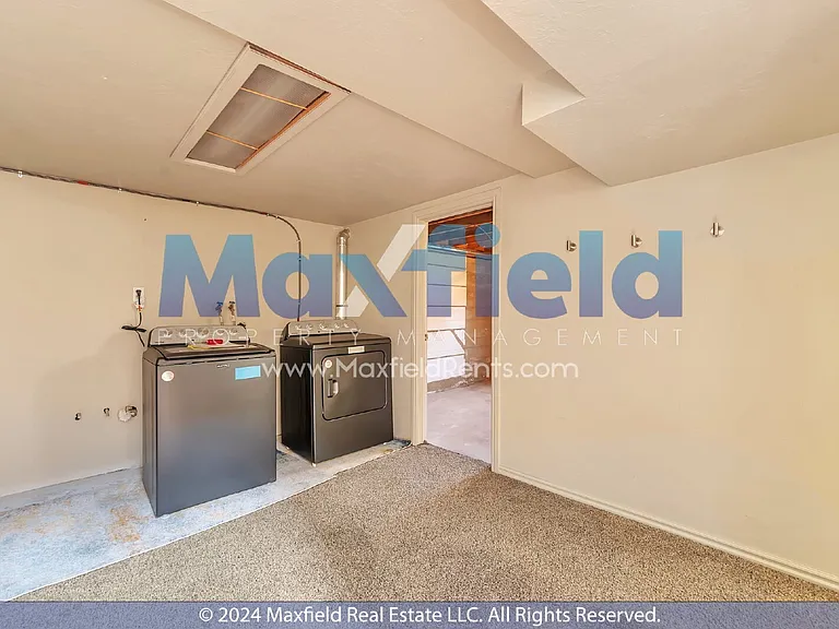 1525 E 2100 S — Photo 11
