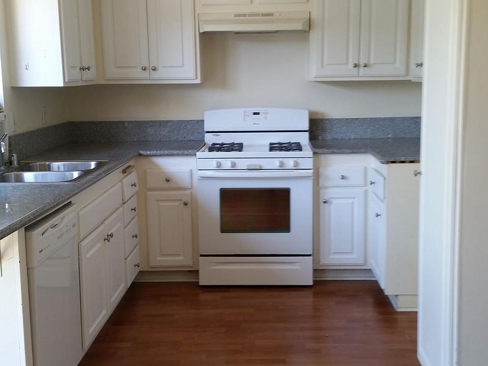 1st image of 2252 Shady Hills Dr