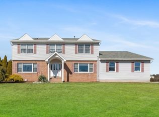 1 Laird Ter, Somerset, NJ 08873