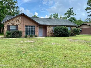 1812 Springridge Rd, Gautier, MS 39553