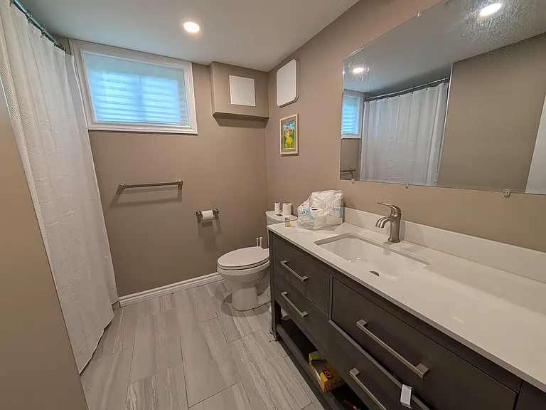 697 Collins Bay Rd #HOUSE — Photo 10