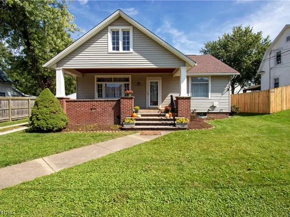 283 E Main St, Apple Creek, OH 44606