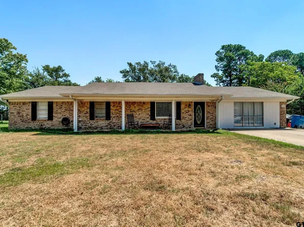 1524 Pearl St, Lindale, TX 75771