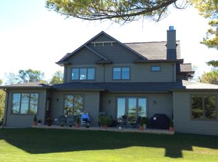 805 S Ridgeway Dr, Sturgeon Bay, WI 54235