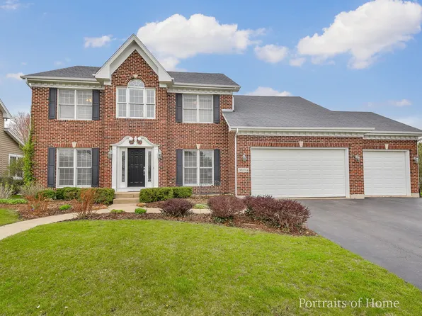 39W974 Margaret Mitchell St, St Charles, IL 60175