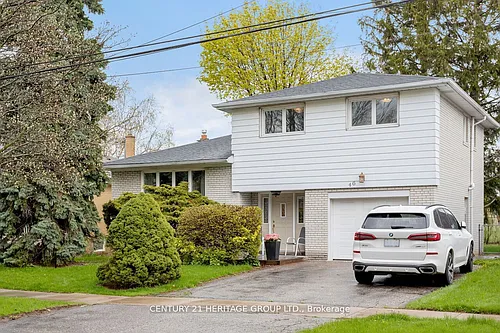 46 Marathon Cres Photo 1