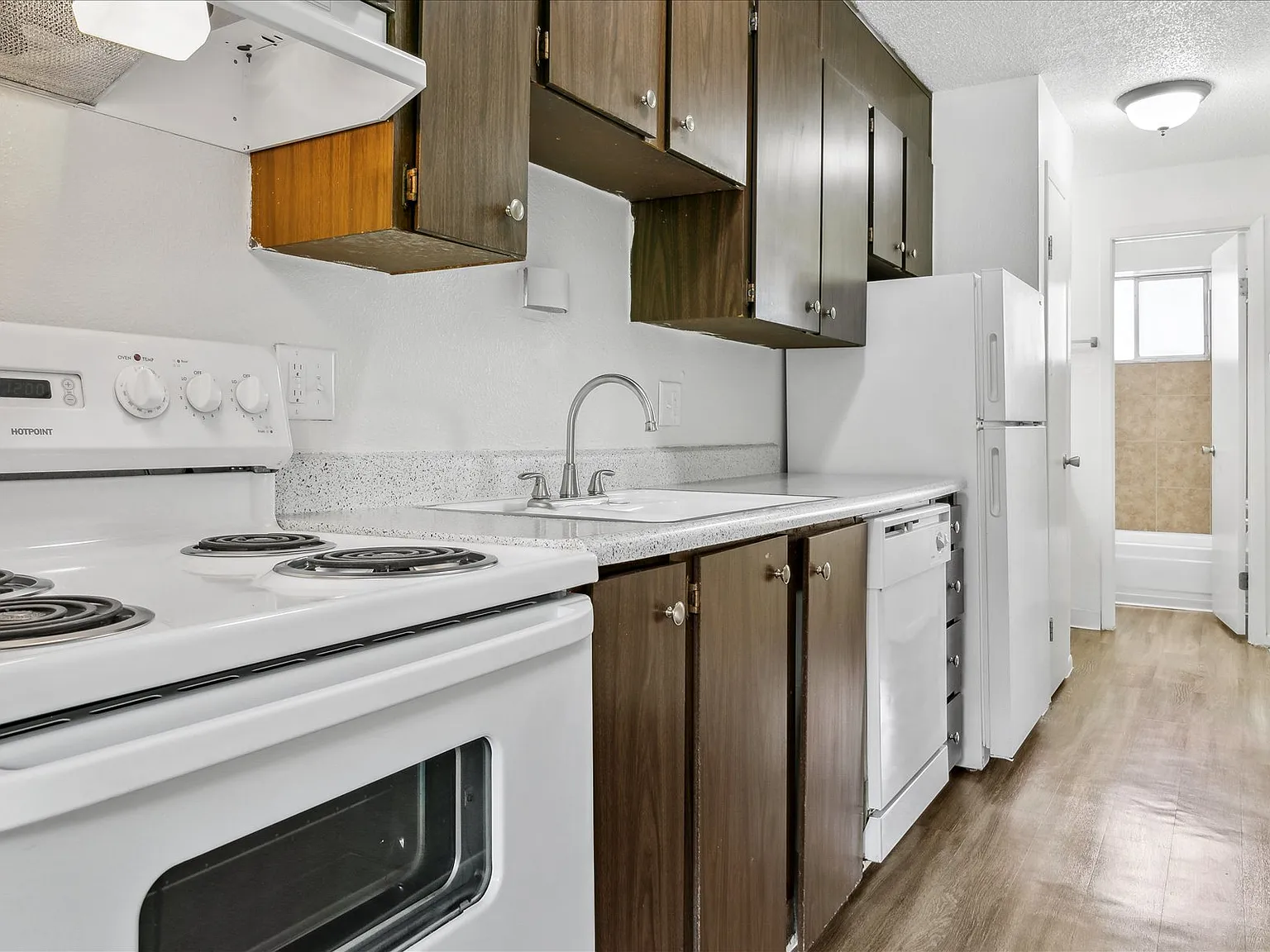 Kenyon Place Apartments — Photo 3