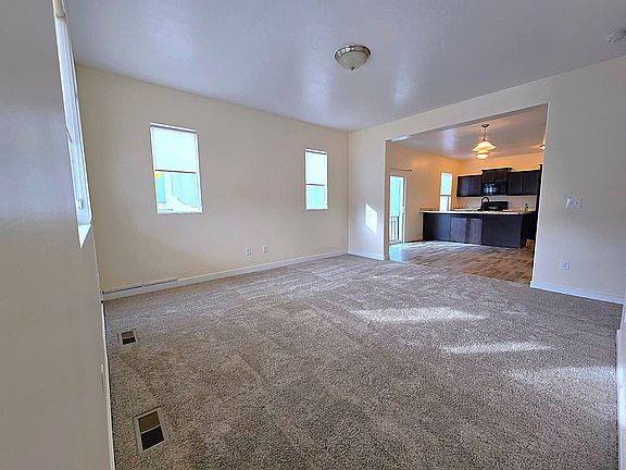 3rd image of 34 E Legacy Pkwy