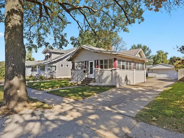 249 S Central Ave, Wood River, IL 62095