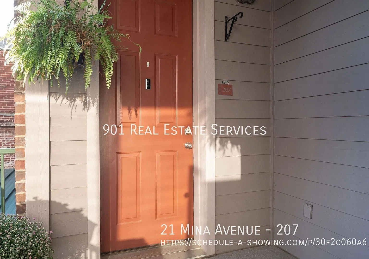 Condo in South Main — Photo 4