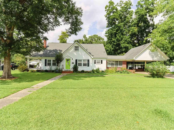 1502 Oak St., Conway, SC 29526