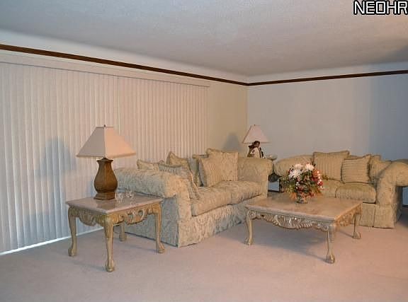 5th image of 378 Royal Oak Blvd