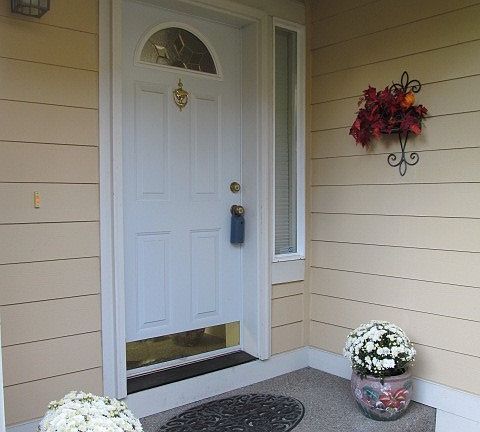2nd image of 1312 Derby Ln SE