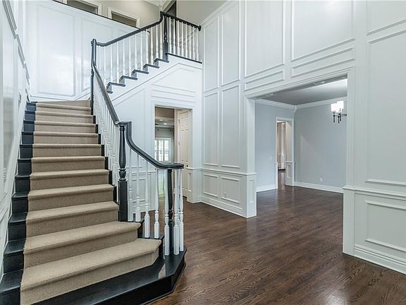3rd image of 1 S Sherwood Dr