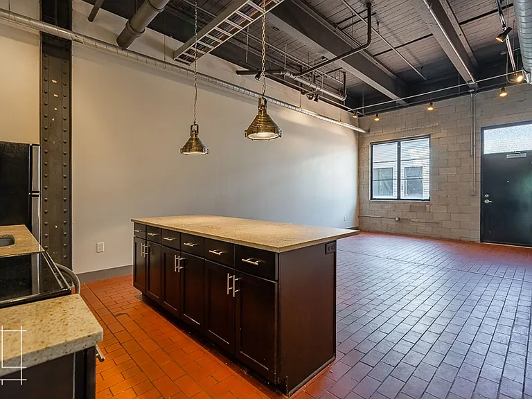 Wonder Bread Lofts — Photo 40