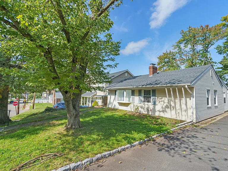 67 Woodland Ave — Photo 11