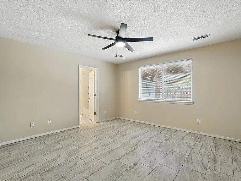 6505 Evesham Rd NW — Photo 15