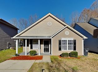 1431 Braveheart Ln, Charlotte, NC 28216