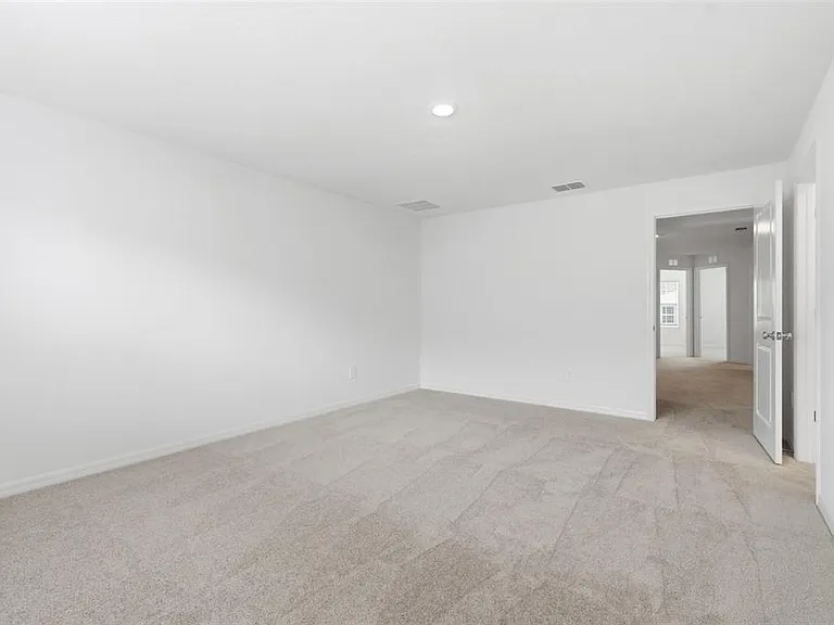 9851 Feaster Dr — Photo 38