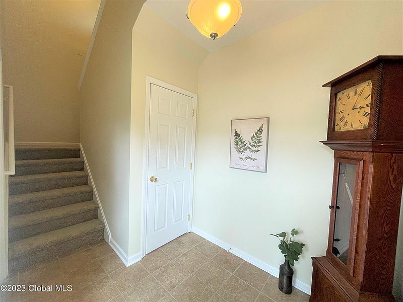 4th image of 507 Worthington Terrace