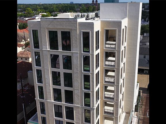 3rd image of 5010 Longmont Dr #Penthouse 2