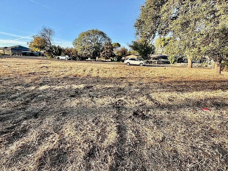 1st image of Hicks Ln