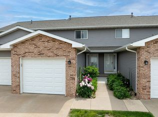 2765 Pheasant Ridge Ct, Marion, IA 52302