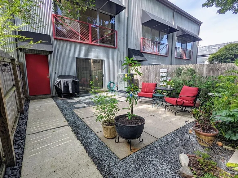 5235 Blossom St — Photo 23