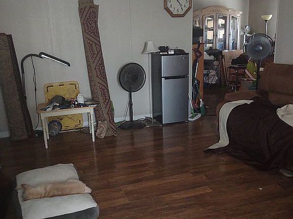 4th image of 1301 Lynwood St