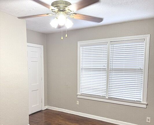 3rd image of 217 Natalen Ave #8
