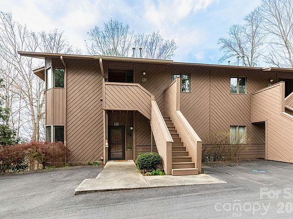 2nd image of 305 Piney Mountain Dr APT R1