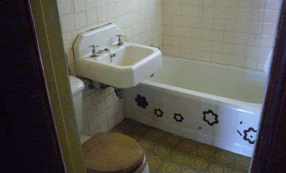 5th image of 276 E Arch St