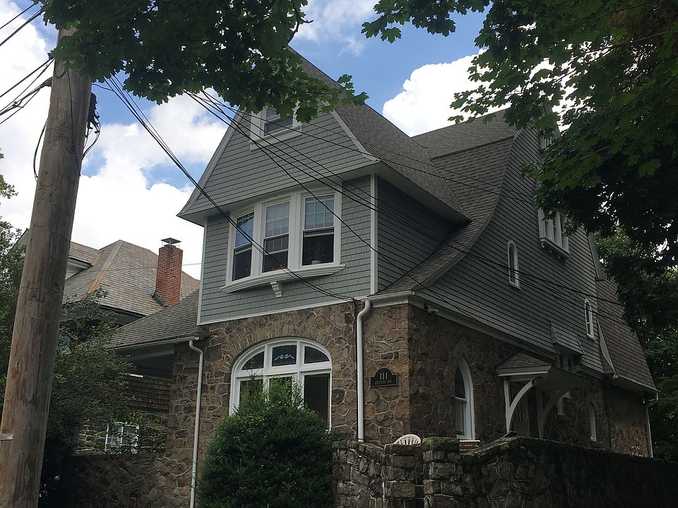 111 Grayling Ave