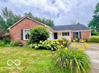 3215 Lantern Ln, Columbus, IN 47203
